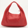 BottegaVenetaIntrecciatoIntrecciatoLeatherOneshoulderbagRedWithmirror2