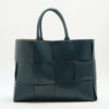 BottegaVenetamaxiintrecciatoTheArcototeLeatherTotebagNavyblue2