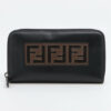 FendiZUCCa7M0210LeatherRound-Zip-WalletBlack1