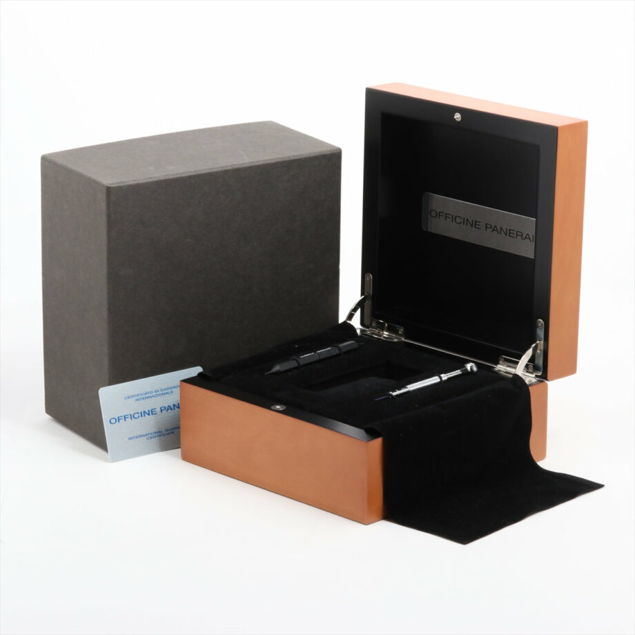 Panerai Luminor GMT Black-Face