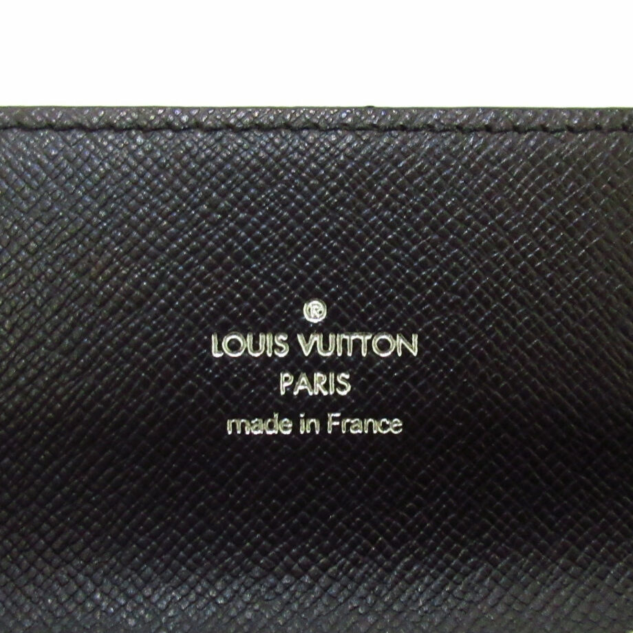 LOUIS VUITTON Accordeon wallet