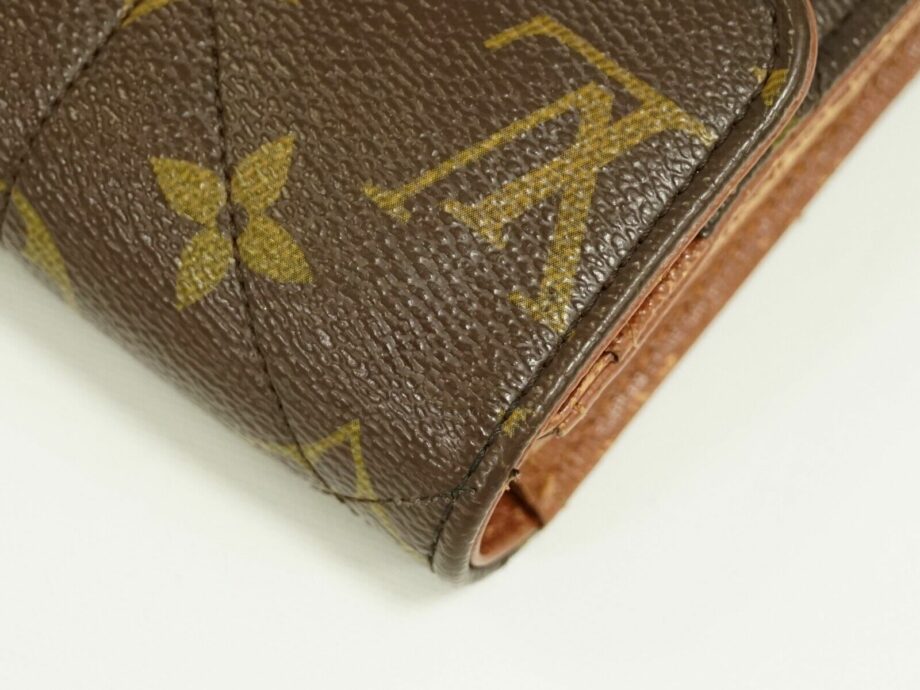 LOUIS VUITTON Portefeuille Sarah