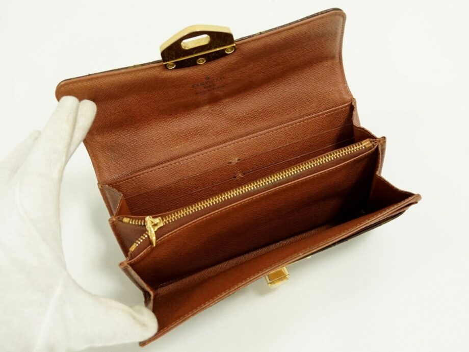 LOUIS VUITTON Portefeuille Sarah