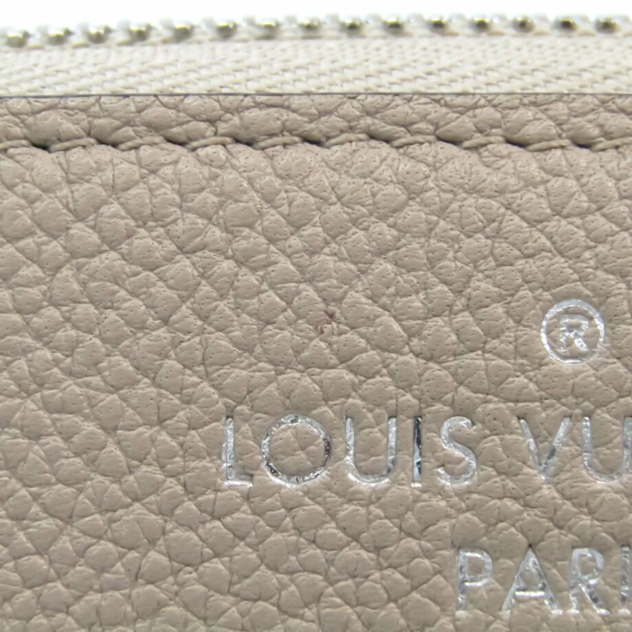 LOUIS VUITTON Portefeuille comète