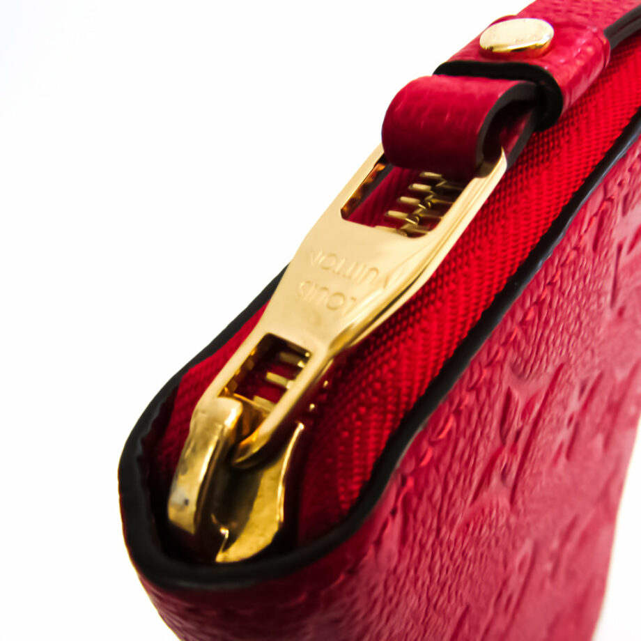 LOUIS VUITTON Zippy coin purse