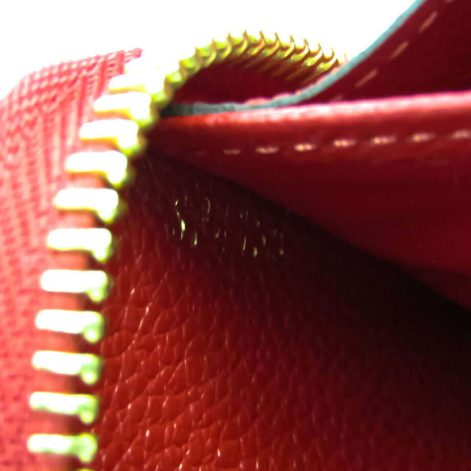 LOUIS VUITTON Zippy coin purse