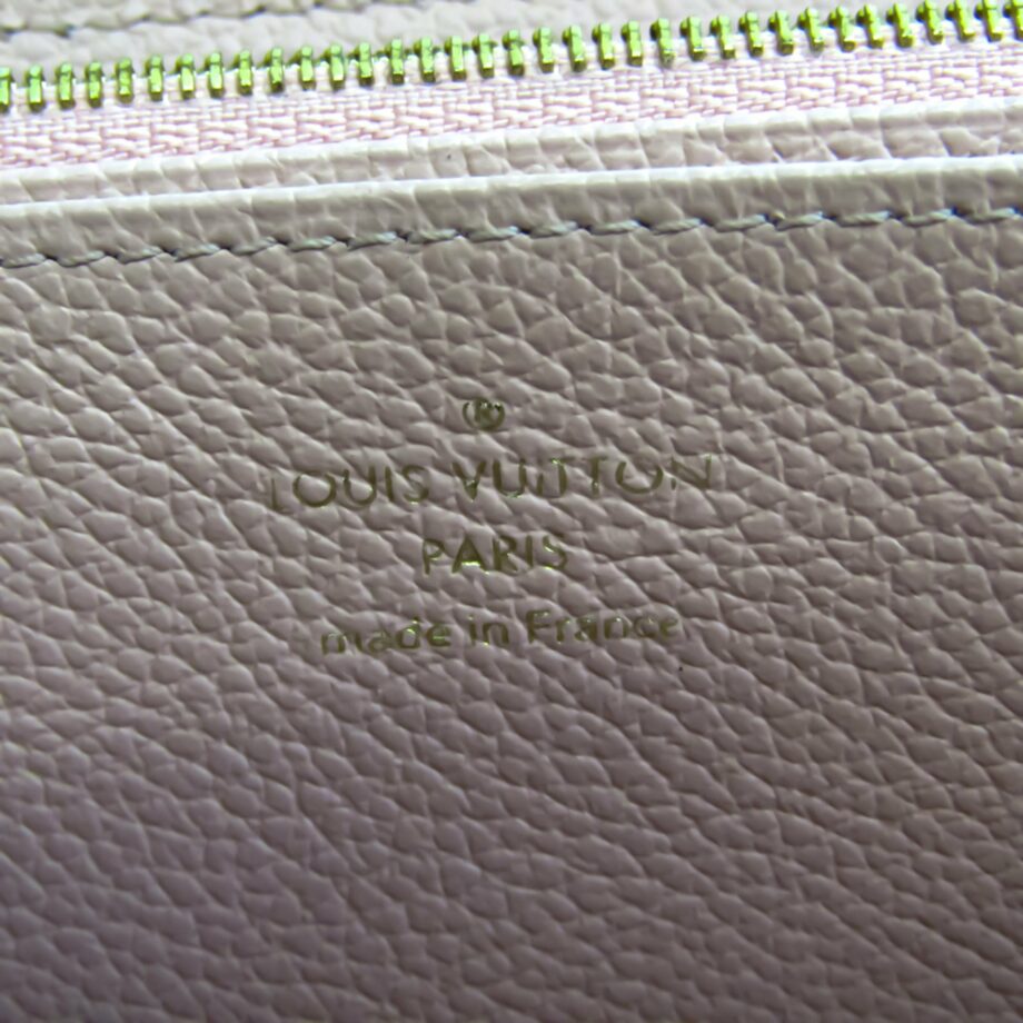 LOUIS VUITTON Portefeuille zippy
