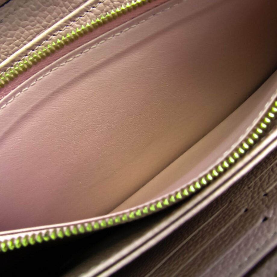 LOUIS VUITTON Portefeuille zippy