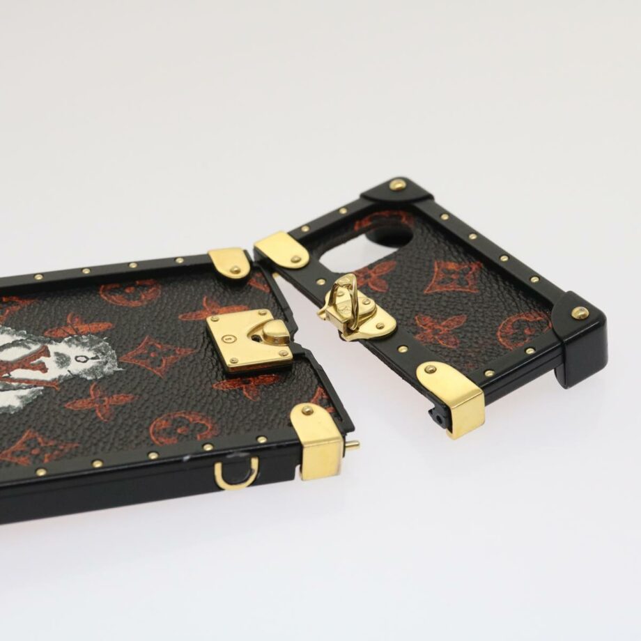 LOUIS VUITTON Trunk