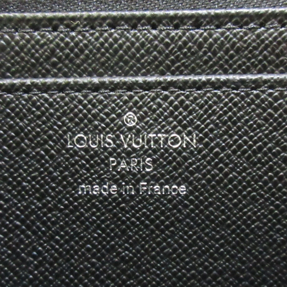 LOUIS VUITTON Twist