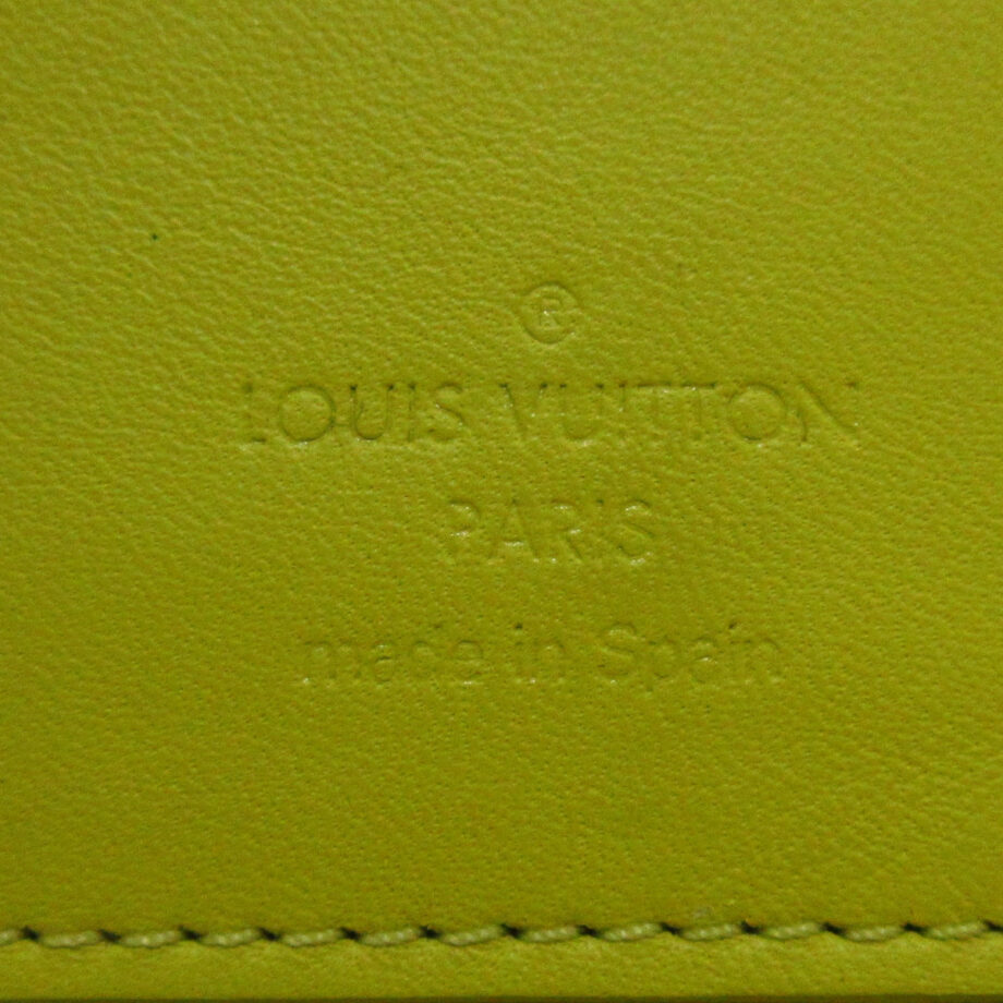 LOUIS VUITTON Zippy Wallet Vertical