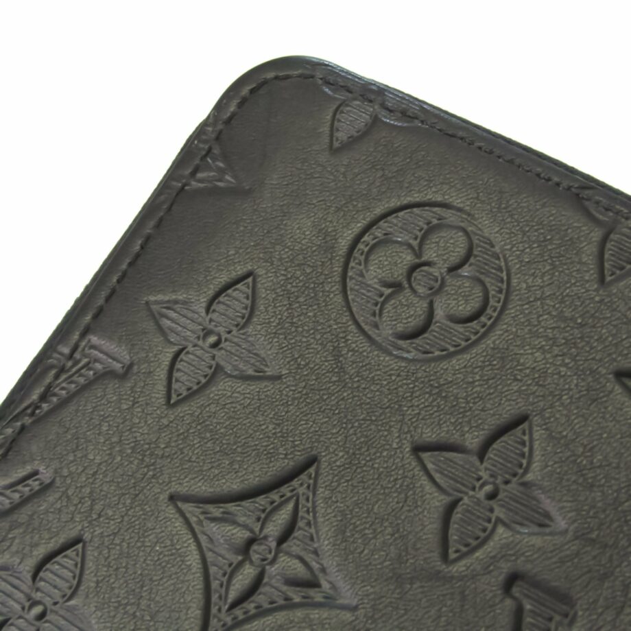 LOUIS VUITTON Zippy Wallet Vertical