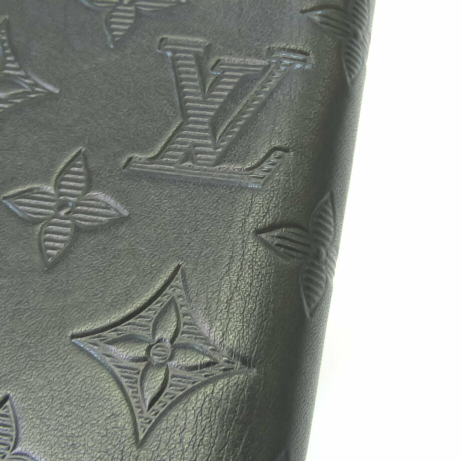 LOUIS VUITTON Zippy Wallet Vertical
