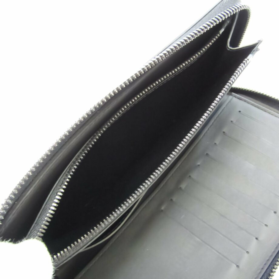 LOUIS VUITTON Zippy Wallet Vertical