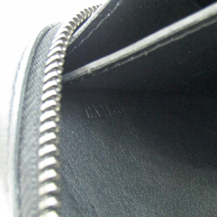 LOUIS VUITTON Zippy XL