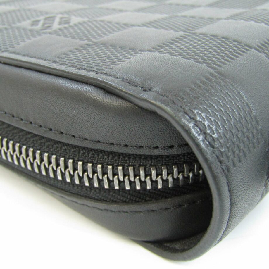 LOUIS VUITTON Zippy XL