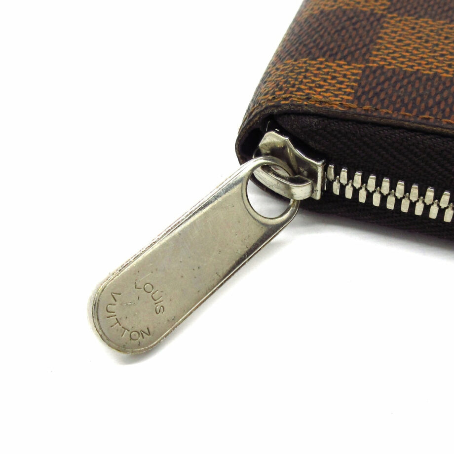 LOUIS VUITTON Zippy organizer