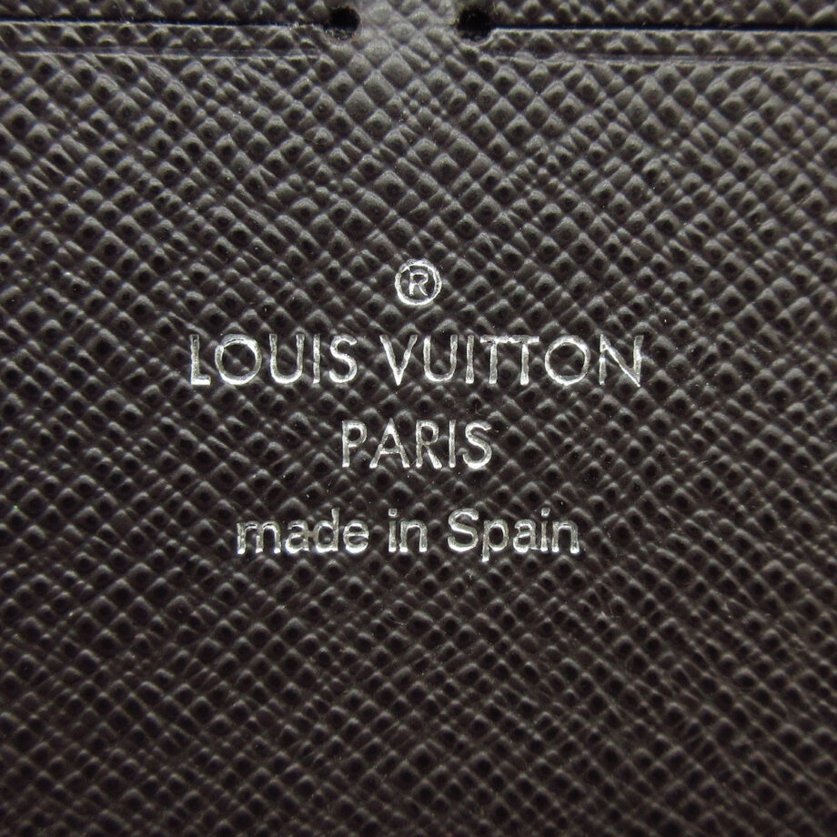 LOUIS VUITTON Zippy organizer