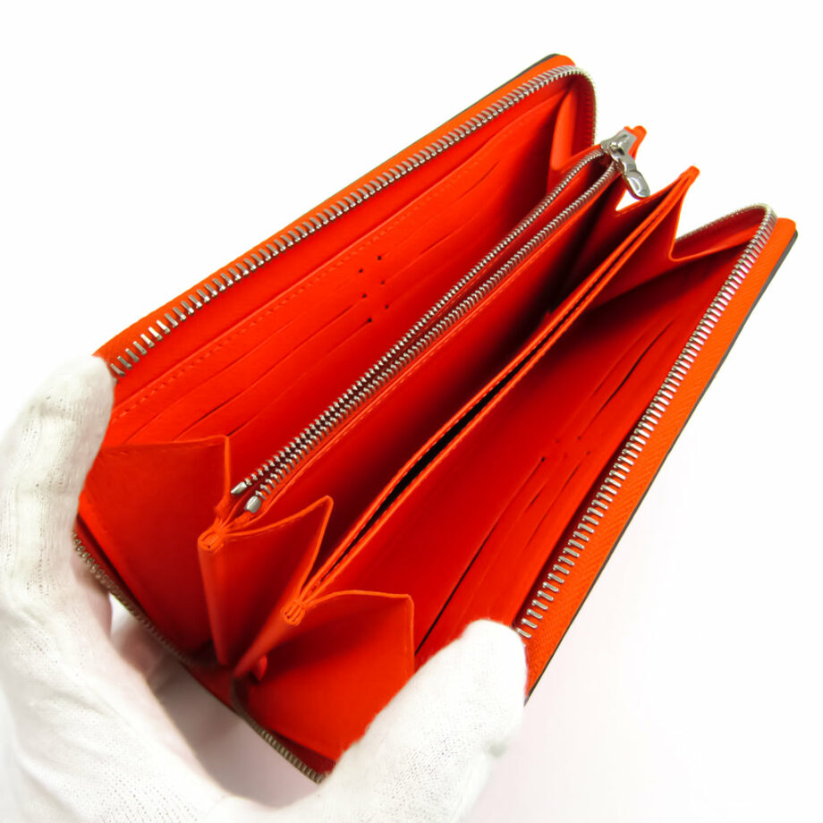 LOUIS VUITTON Zippy wallet