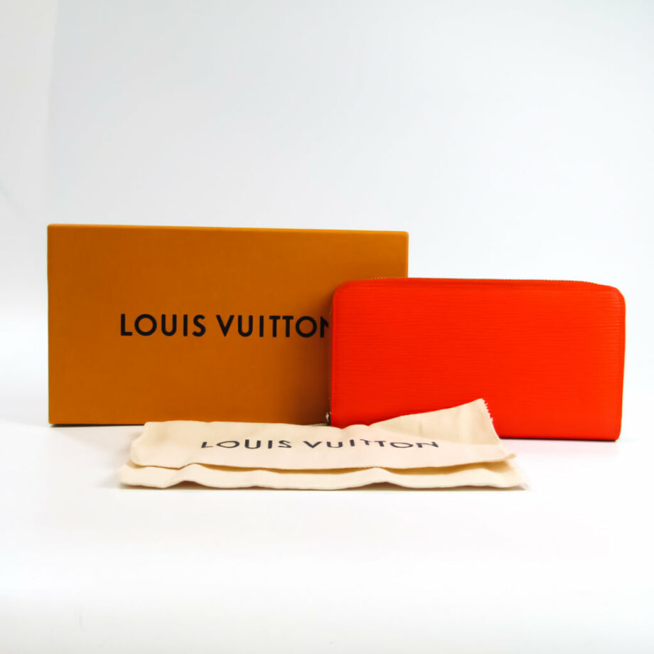 LOUIS VUITTON Zippy wallet