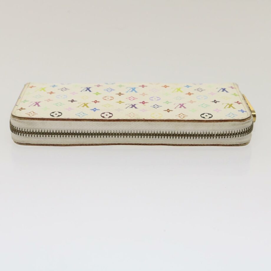 LOUIS VUITTON Zippy wallet