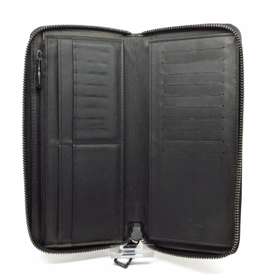 LOUIS VUITTON Zippy wallet