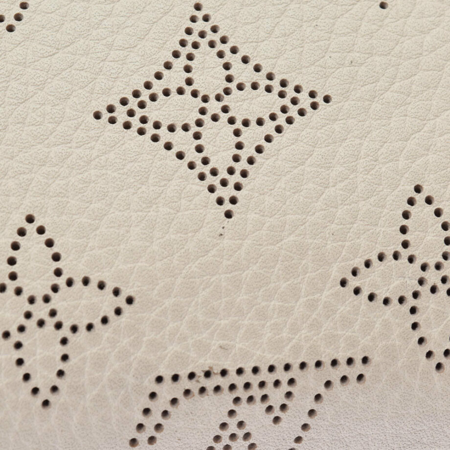 LOUIS VUITTON Zippy wallet