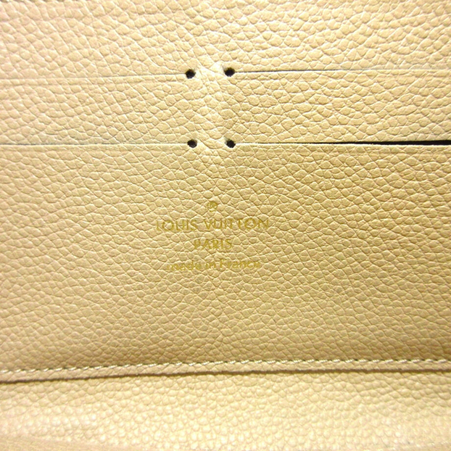 LOUIS VUITTON Zippy wallet