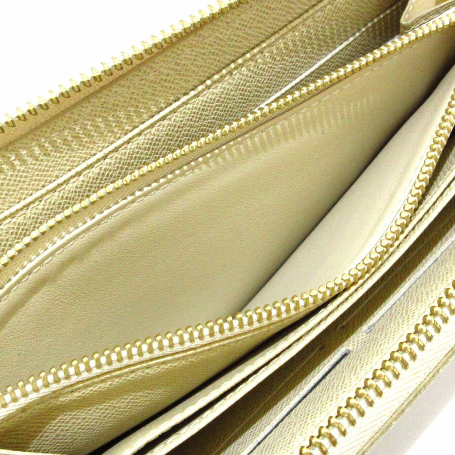 LOUIS VUITTON Zippy wallet