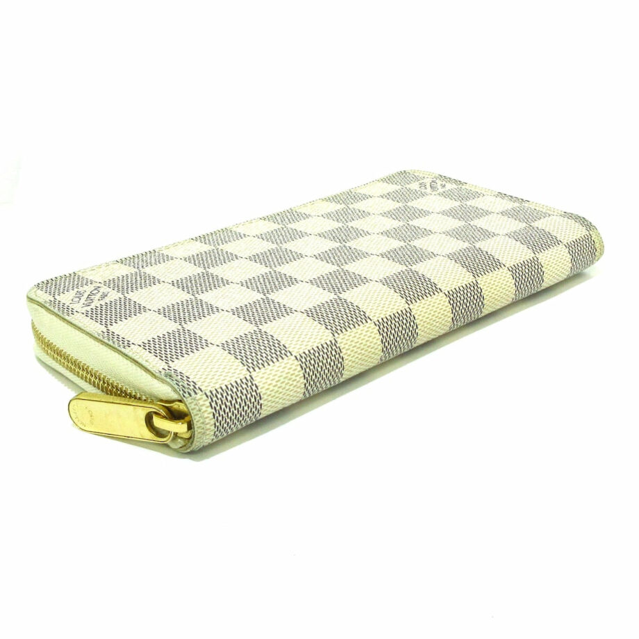 LOUIS VUITTON Zippy wallet