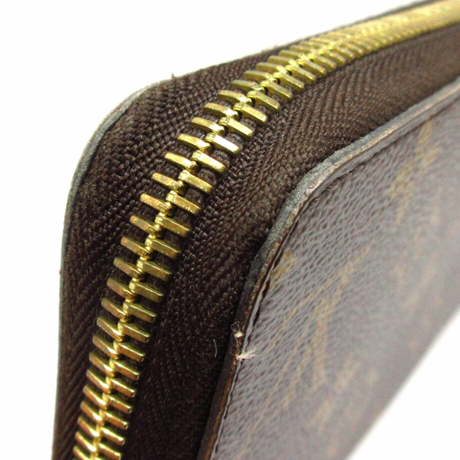 LOUIS VUITTON wallet