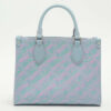 LouisVuittonMonogramEmpreinteOntheGo02_37d1fdbf-d9f4-48df-a520-4bfd9196286c