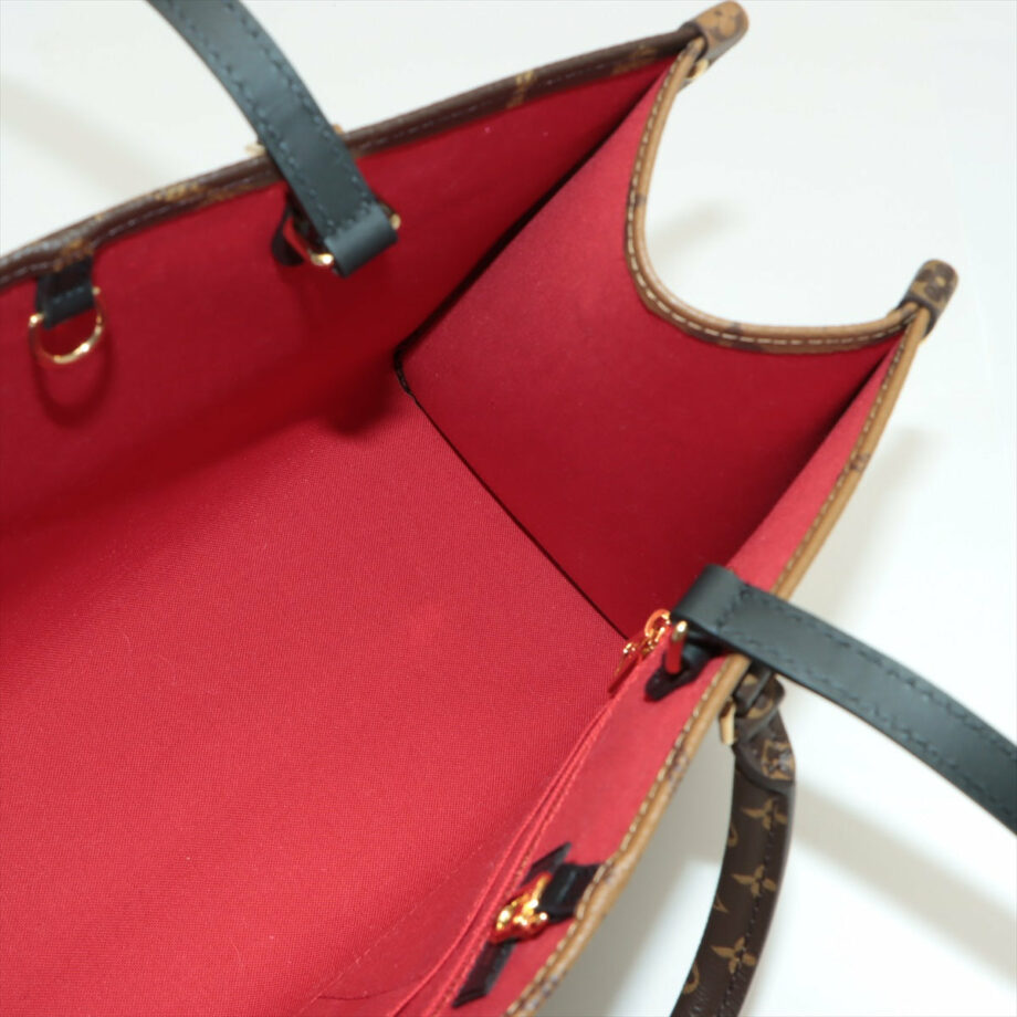 Louis Vuitton Monogram Giant Reverse On the Go