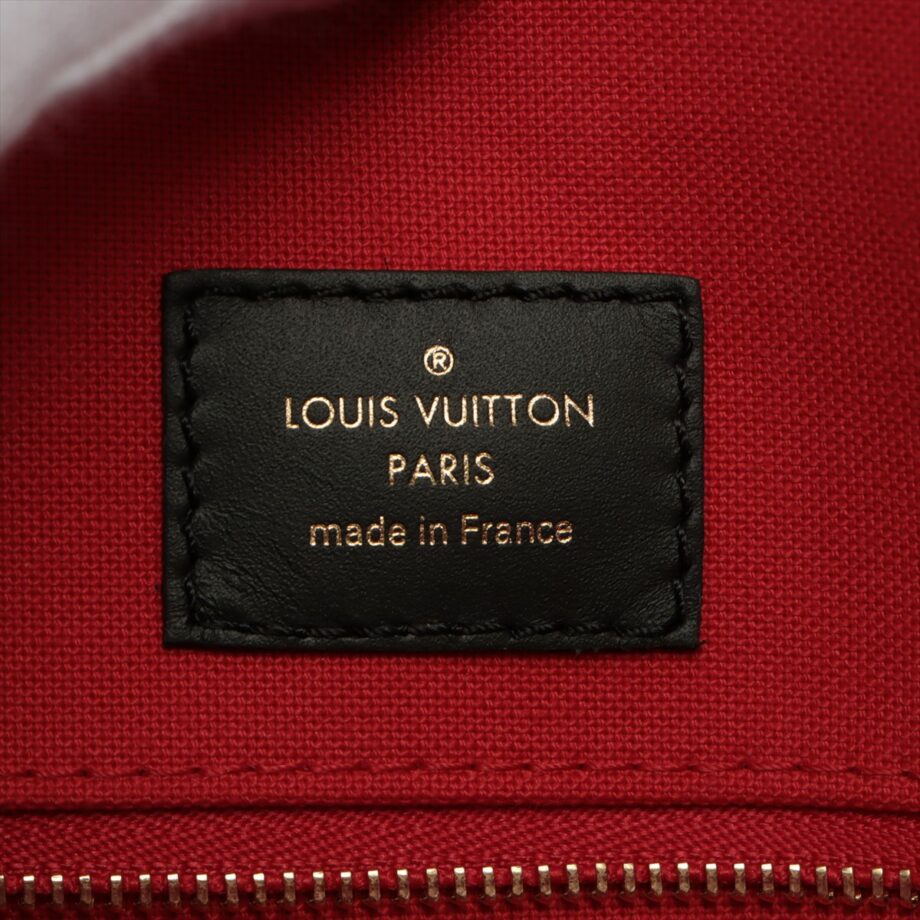 Louis Vuitton Monogram Giant Reverse On the Go