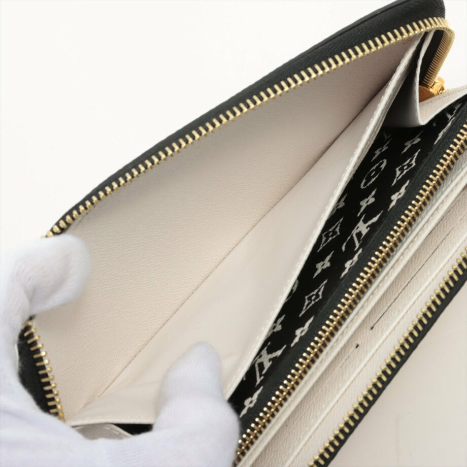 Louis Vuitton Monogram Graffiti Zippy