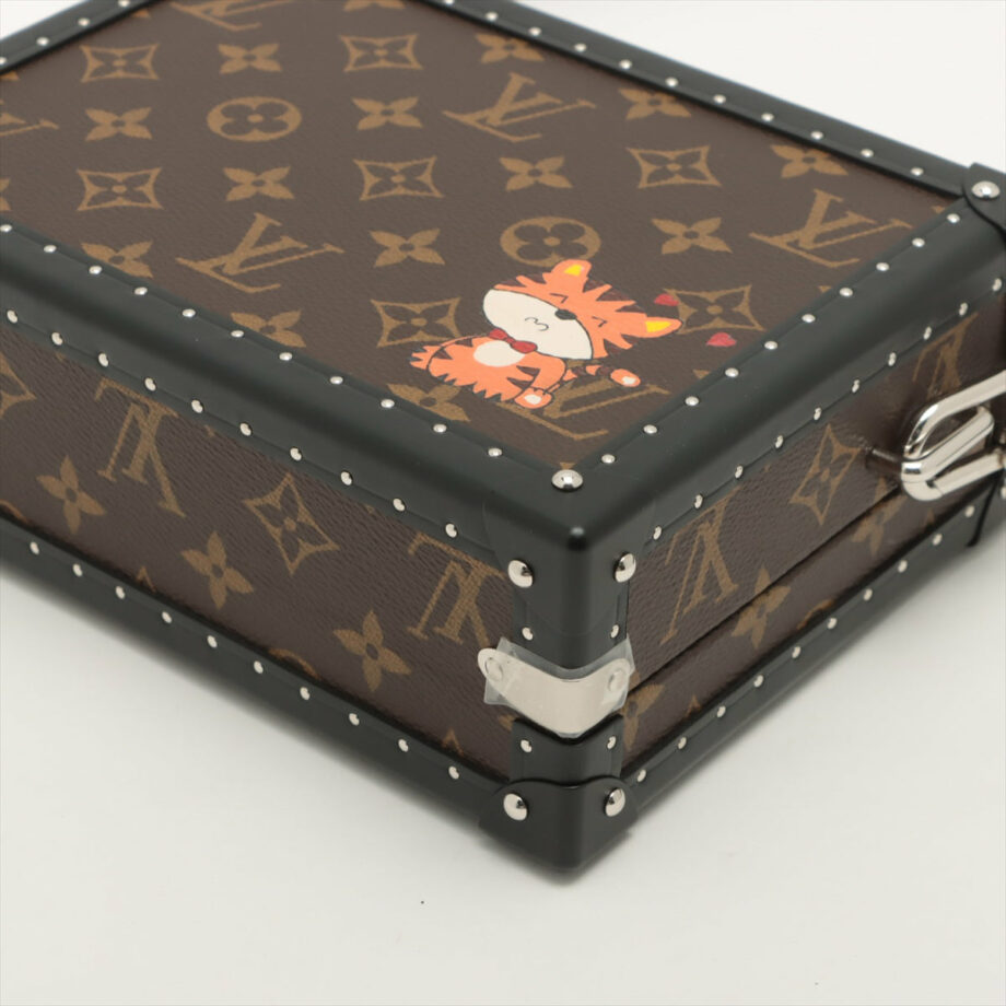 LouisVuittonMonogramMacassarClutchbox03