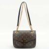 LouisVuittonMonogramPassyM4559201_25beb21b-8f45-4dab-b5f4-f87be5862c3a