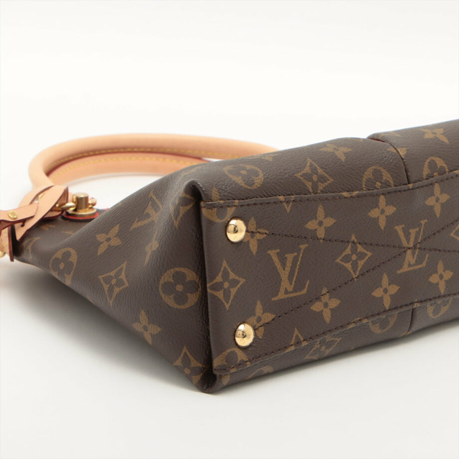 Louis Vuitton Monogram V Tote BB M43966 FL5210