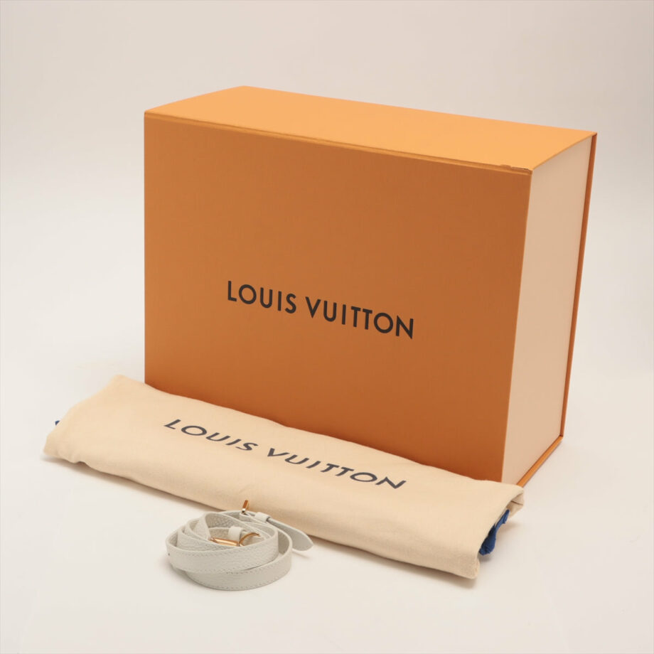 Louis Vuitton Taurillon Capucines