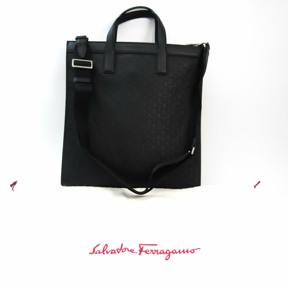 SALVATORE FERRAGAMO Gancini