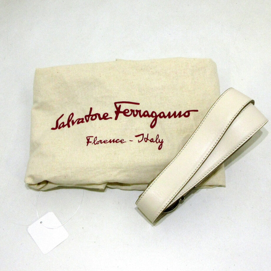 SALVATORE FERRAGAMO handbag