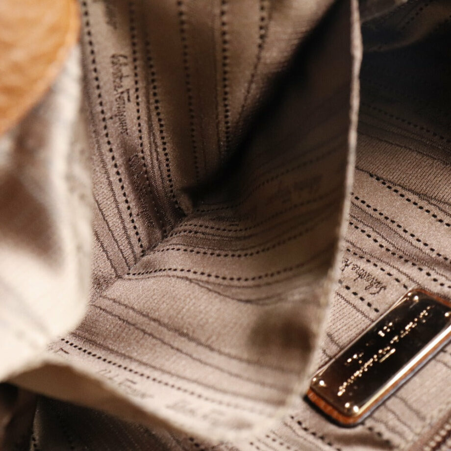 SALVATORE FERRAGAMO shoulder