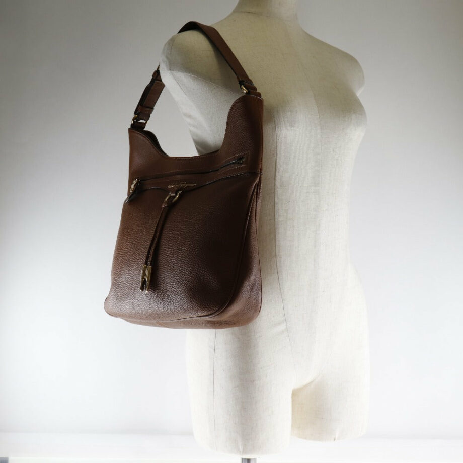 SALVATORE FERRAGAMO shoulder