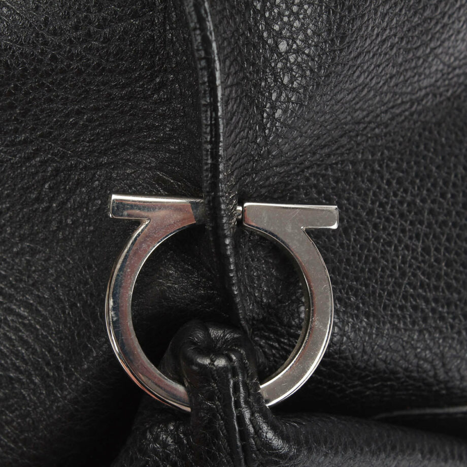 SALVATORE FERRAGAMO shoulder