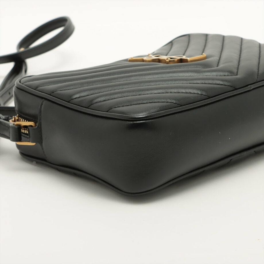 SaintLaurentParisLouCameraLeatherShoulderbagBlack4_5a45b01f-56c8-4cac-9cae-560c23673a1a