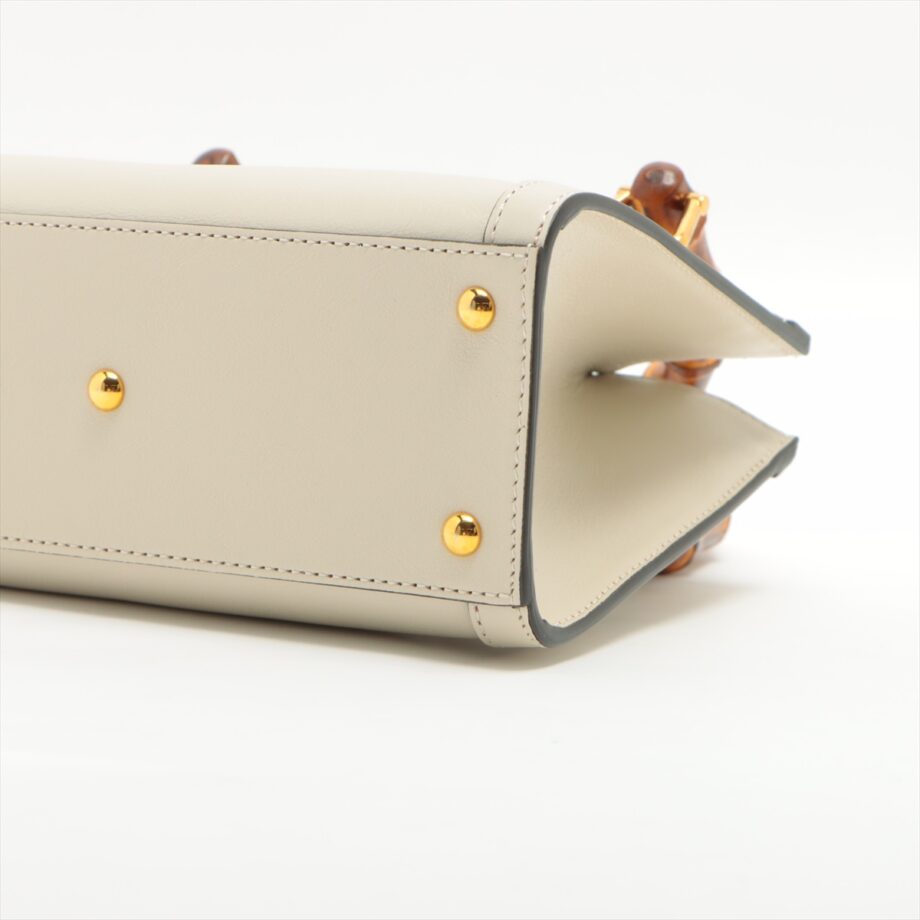Gucci Diana Bamboo handbag Leather 2way White 655661