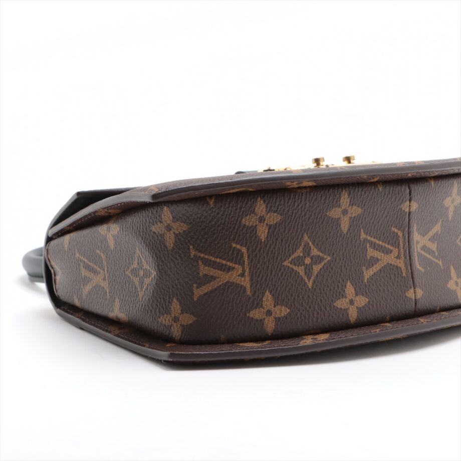 Louis Vuitton Monogram Reverse Tilsitt