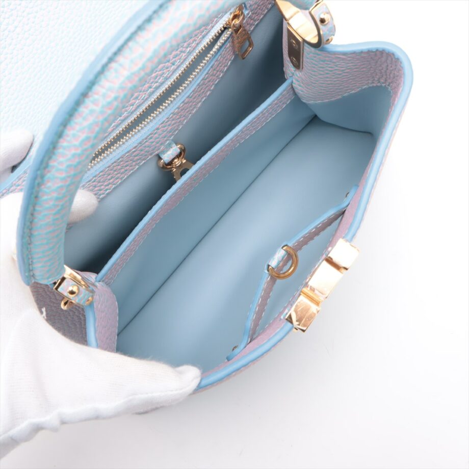Louis Vuitton M59868 Capucines BB