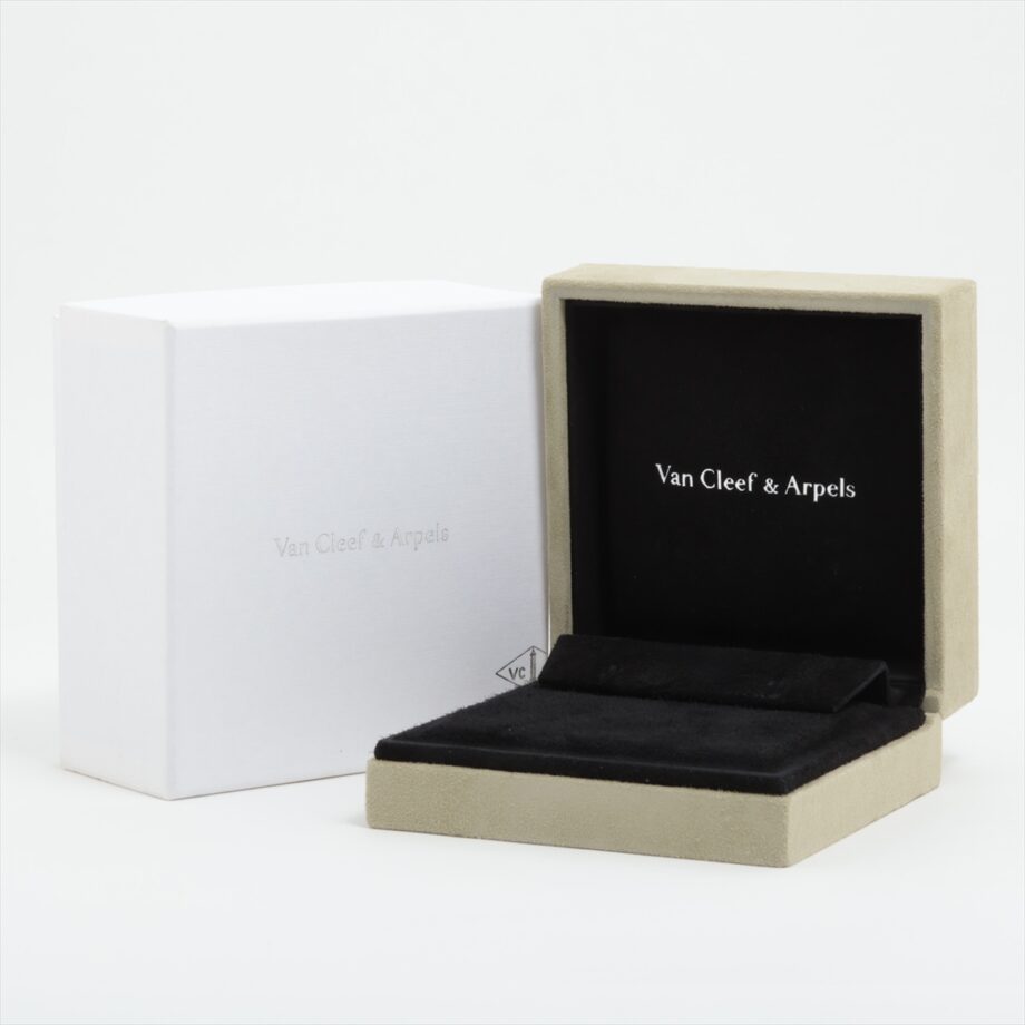 Van Cleef & Arpels Lotus small diamond Piercing jewelry