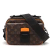 Louis Vuitton Messenger S lock Monogram M46688